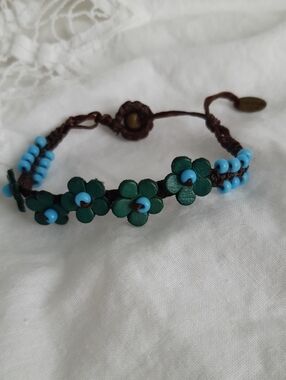 Blue Flower Bead Bracelet with Turquoise Accents - Women Jewelry